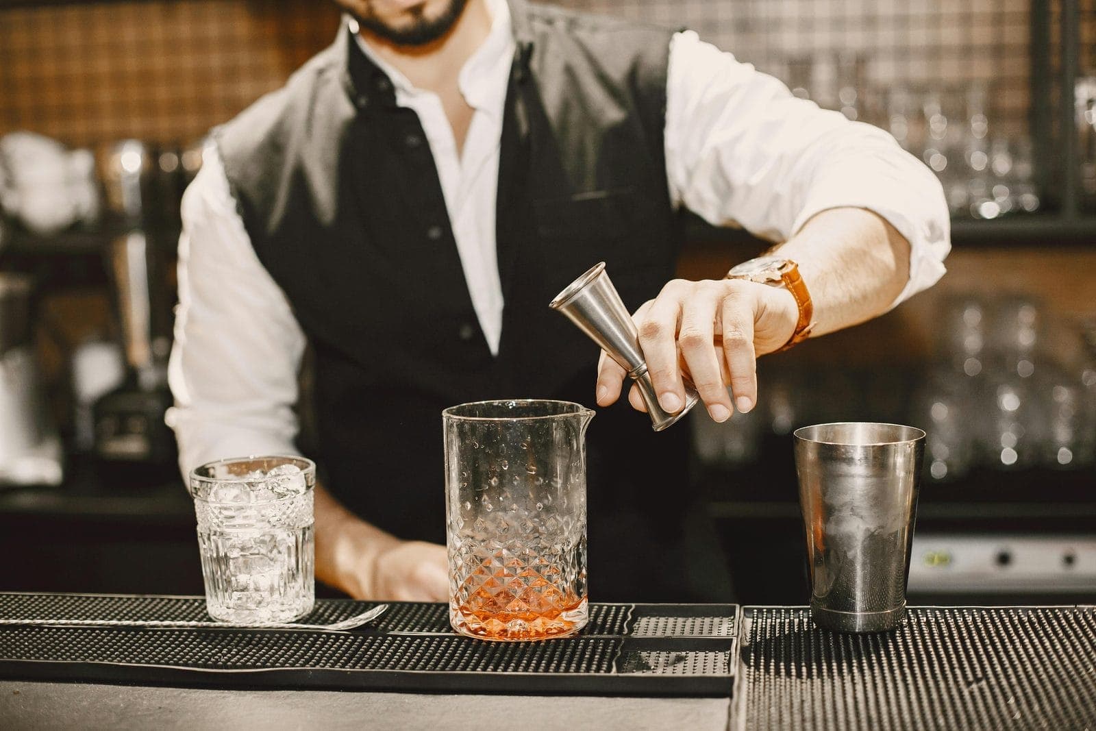 Mixologist at the bar